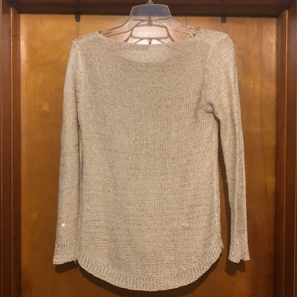 * FREE per Item Purchase* A’gaci Size S Beige and Gold Link Top - Picture 5 of 5